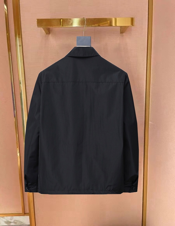 ブランドジャケット背面デザイン